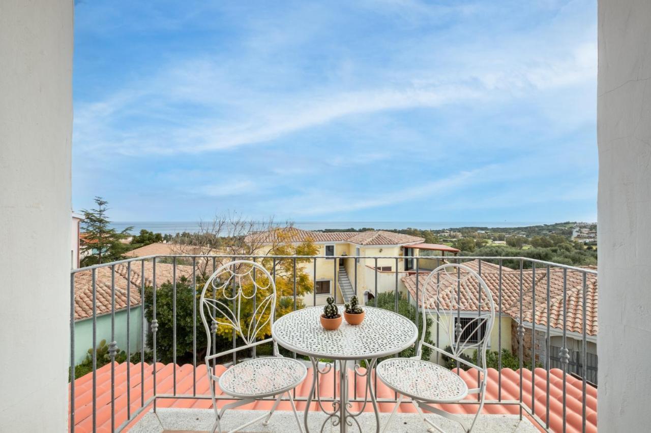 Oleandri Rossi Villa Tanaunella Bagian luar foto