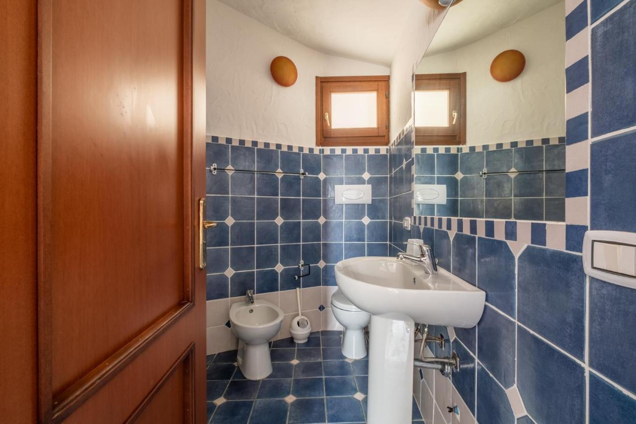 Oleandri Rossi Villa Tanaunella Bagian luar foto