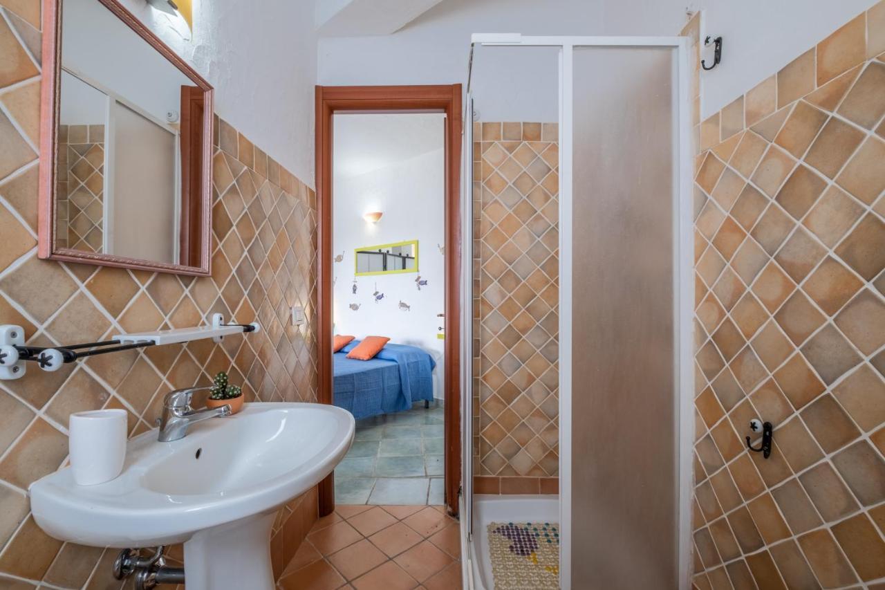 Oleandri Rossi Villa Tanaunella Bagian luar foto